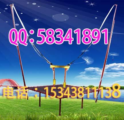 兒童娛樂蹦極床圖片