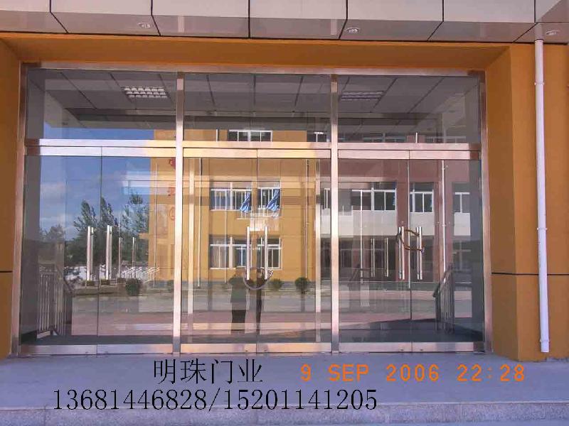 供應(yīng)舊宮維修地彈簧玻璃門大興區(qū)北京