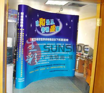 深圳供應(yīng)豪華鋁合金拉網(wǎng)深圳豪華鋁合金拉網(wǎng)價格X展架價格背膠價格