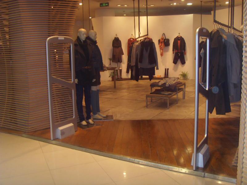 供應(yīng)聲磁防盜報(bào)警器皮草裘皮大衣防盜