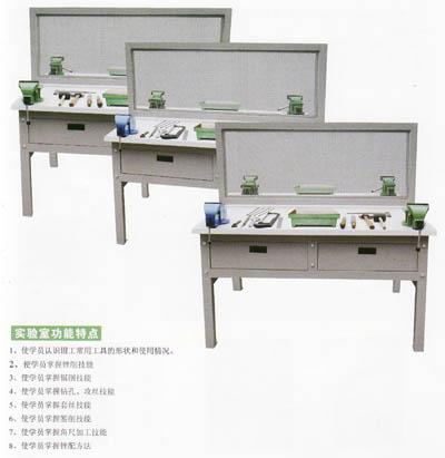 掛板工作臺(tái)圖片