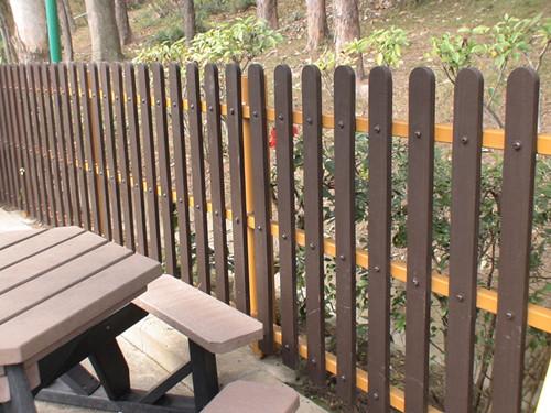 供應(yīng)通透式工程圍墻工程