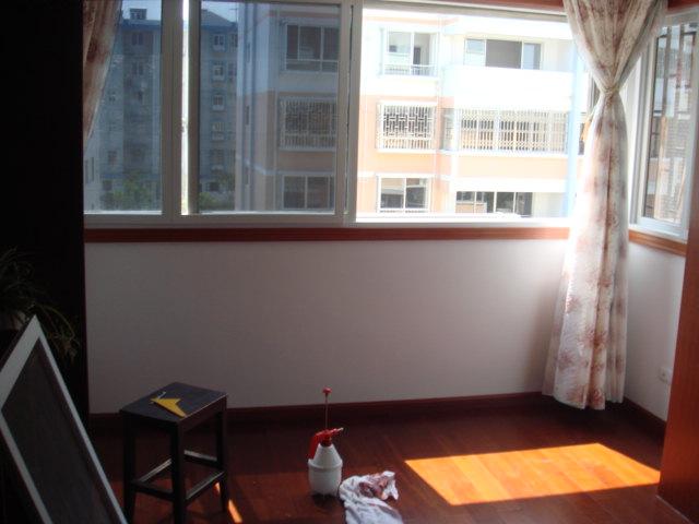 供應(yīng)海口太陽膜?？阝侁柲ず？?m