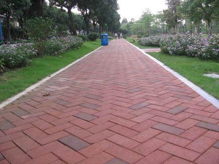 供應(yīng)優(yōu)質(zhì)紅色景觀燒結(jié)磚