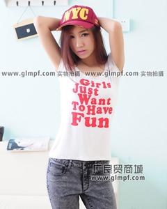 供應(yīng)時(shí)尚低領(lǐng)女裝T恤批發(fā)韓版U領(lǐng)T恤