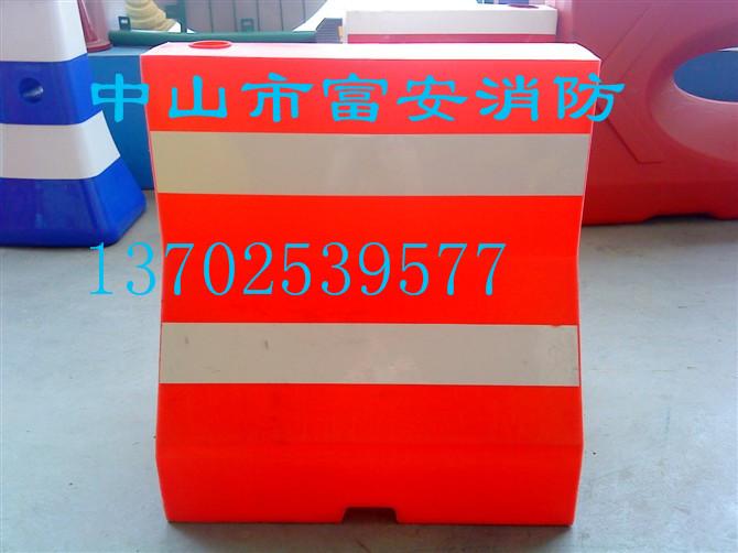 廠家直銷水馬圖片