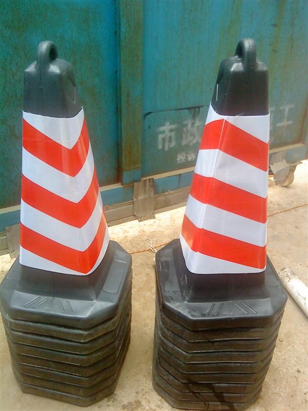 雪糕筒水馬圖片