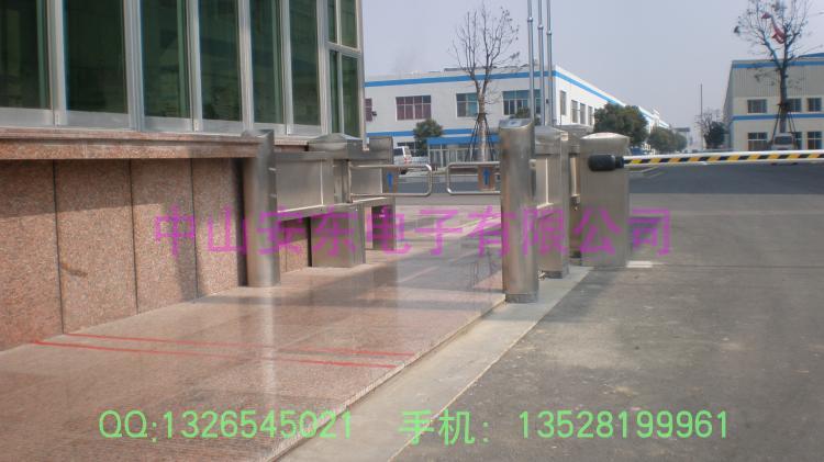 立式擺閘閘智能通道閘擋閘人行通道圖片