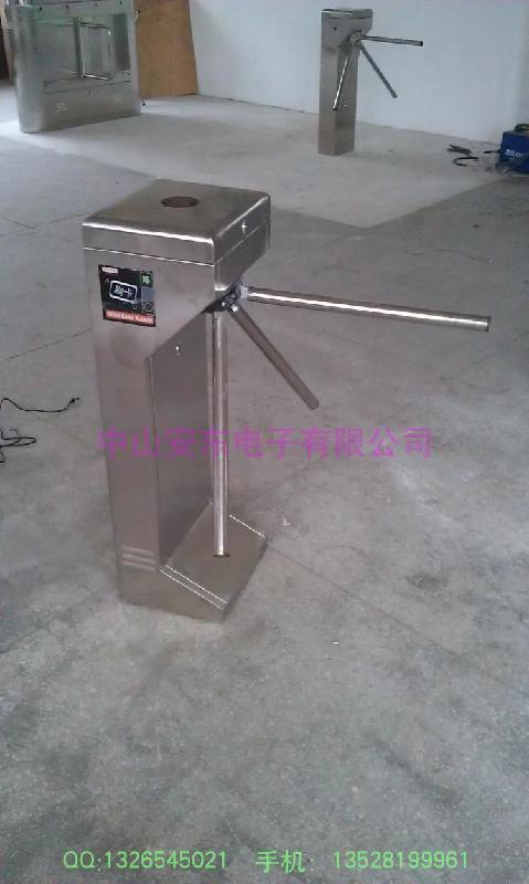立式三輥閘三棍閘刷卡三桿閘指紋三滾閘小區(qū)三輥閘三叉機(jī)