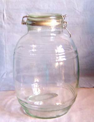 供應(yīng)泡菜玻璃壇子玻璃瓶生產(chǎn)廠經(jīng)銷商