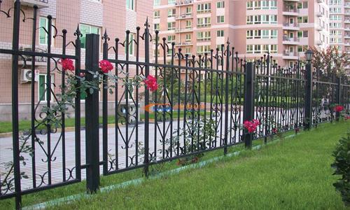 供應(yīng) 鴻博鐵藝護欄