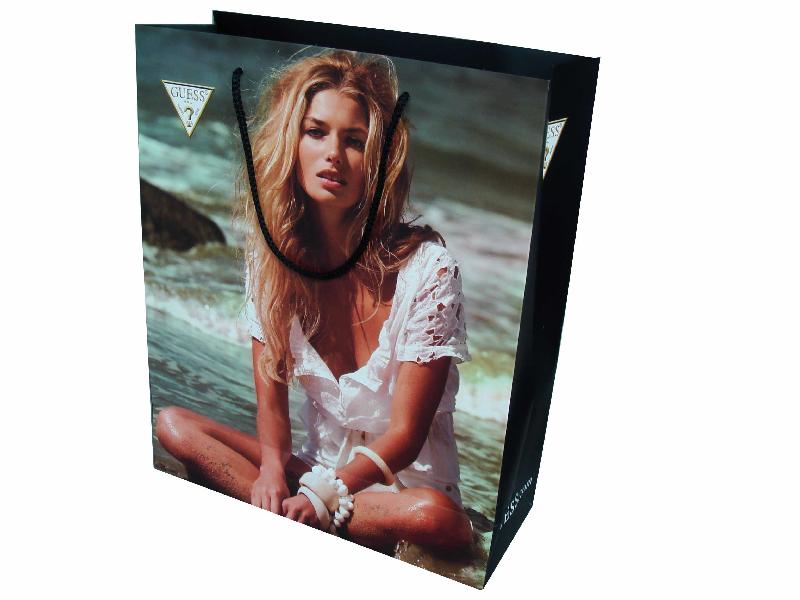 供應(yīng)蘇州禮品袋印刷服裝袋訂做紙袋印刷