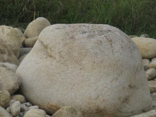 駁岸石 河南大鵝卵石價(jià)格