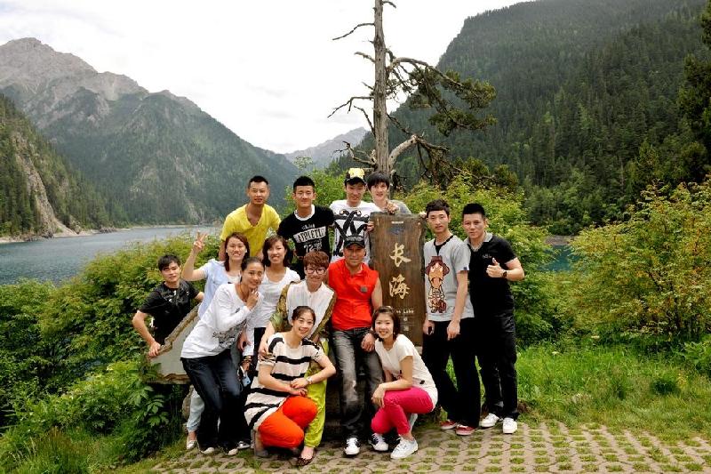 中國(guó)羽毛球隊(duì)世界冠軍夏游九寨溝圖片