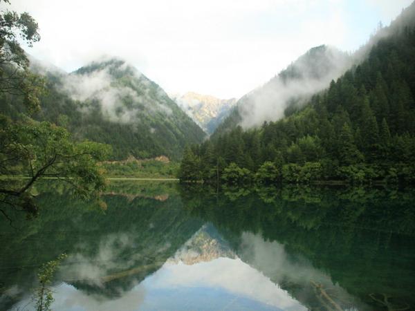 供應(yīng)九寨溝2011九寨溝自助游攻略