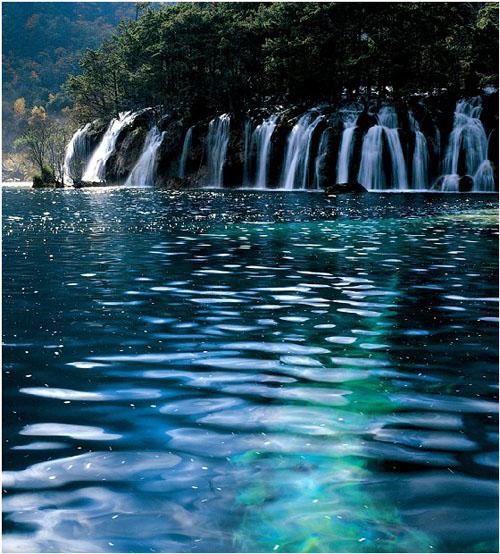 供應九寨溝自助游租車有限公司-九寨溝最美風景