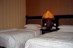 供應九寨溝九寨天堂甲蕃古城假日酒店預訂