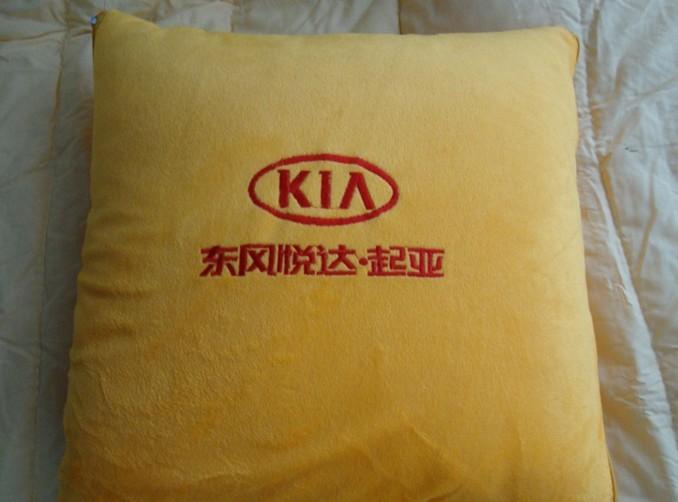 供應(yīng)多功能抱枕被夏季空調(diào)被訂制