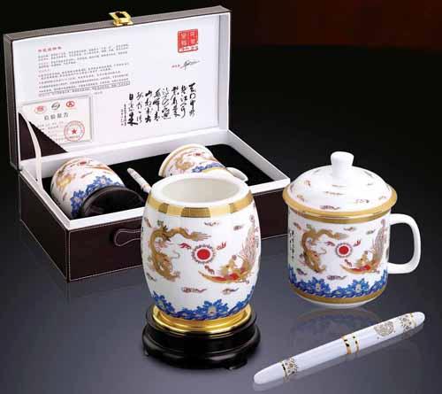 供應(yīng)香港澳門*骨瓷辦公筆筒*筆筒