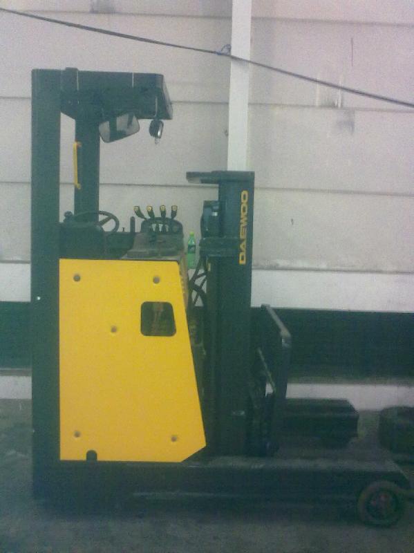 花都電動叉車維修叉車租賃圖片