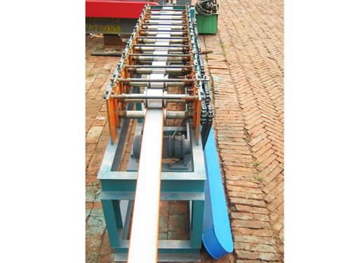 彩鋼扣板機(jī)的優(yōu)勢圖片