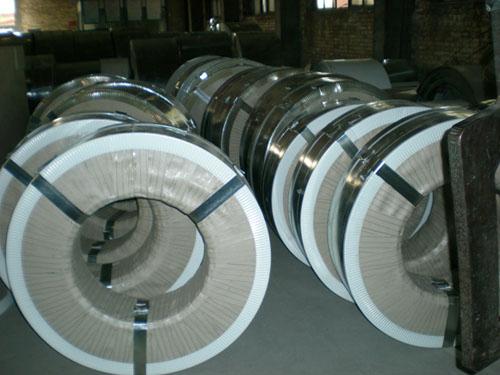 供應(yīng)顆粒白229歐式車(chē)庫(kù)門(mén)