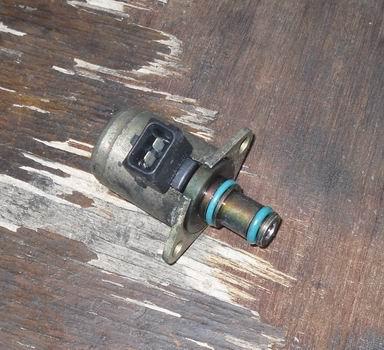 供應奔馳E280方向機感應器，倒車鏡，剎車盤，水泵等汽車配件