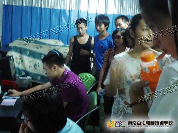 供應(yīng)廣告設(shè)計(jì)師班