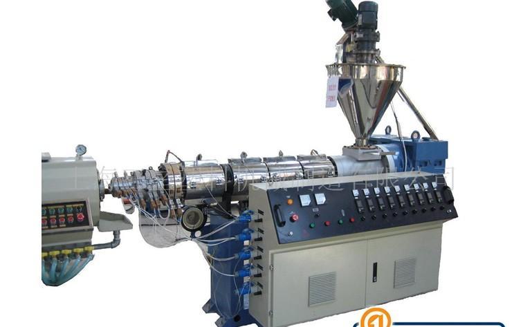 耐高溫耐壓的優(yōu)質(zhì)塑料擠出機(jī)圖片