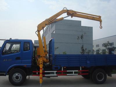 3噸折臂隨車起重機圖片