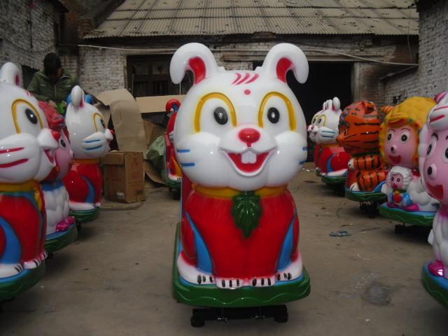 供應(yīng)洛陽嵩縣小老虎搖搖車小兔兔投幣機兒童搖搖車喜洋洋搖擺車升降飛機