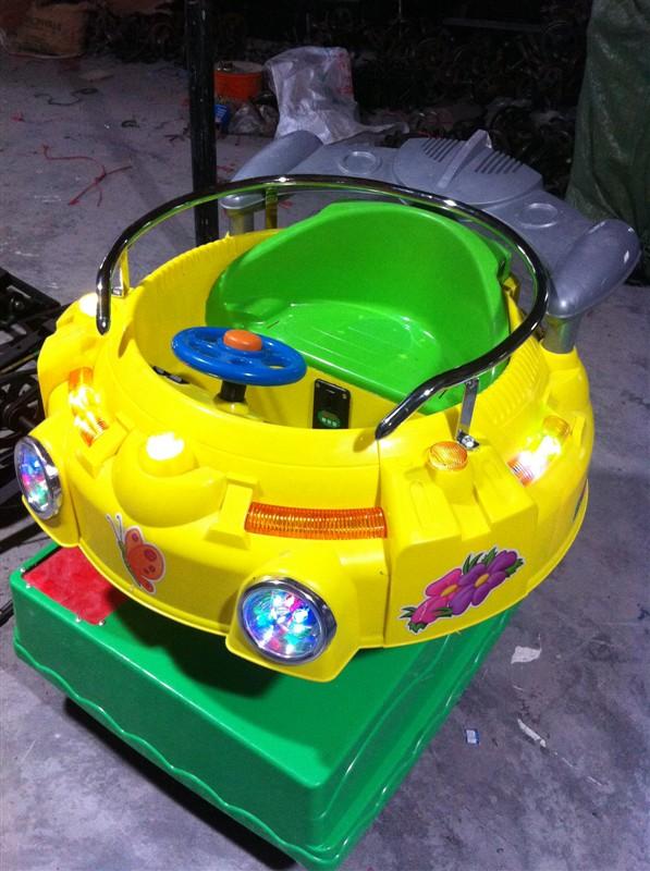 南陽鄧州旋轉(zhuǎn)升降小飛機(jī)小飛碟生產(chǎn)圖片