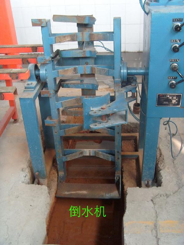 供應(yīng)鋼瓶倒水機(jī)