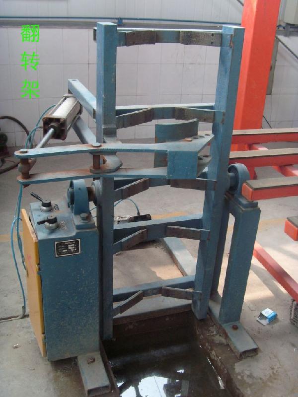 供應(yīng)鋼瓶倒水機(jī)