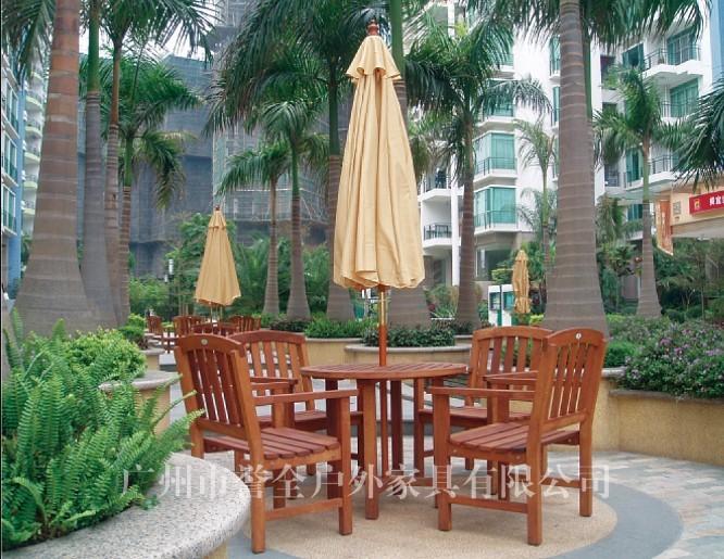 供應采用優(yōu)質(zhì)實木戶外家具