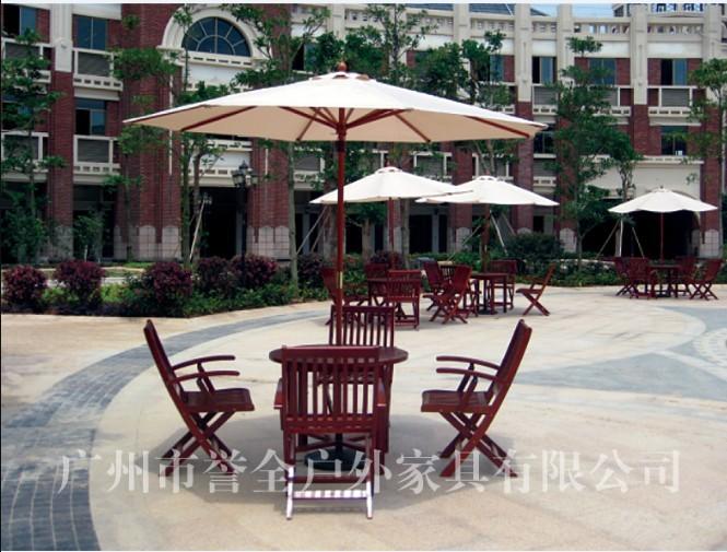 供應采用優(yōu)質(zhì)實木戶外家具