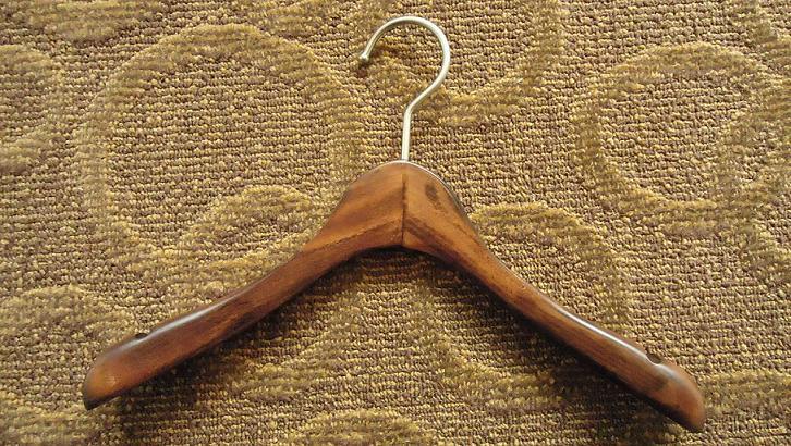 供應(yīng)福建展示木衣架/（木衣架）供應(yīng)商福建展示木衣架/木衣架供應(yīng)商