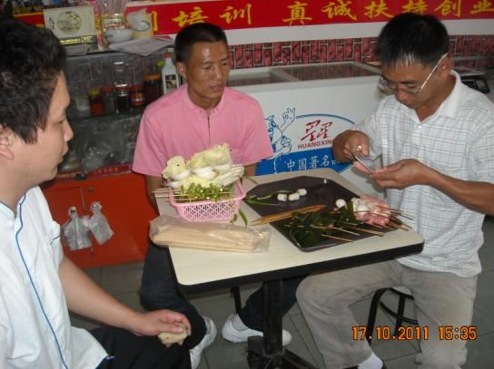 供應(yīng)深圳福田園嶺南園四川麻辣燙培訓(xùn)哪里有學(xué)什么做