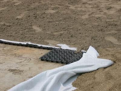 供應(yīng)掉呆防水板，防水毯，塑料格柵，土工布，地毯