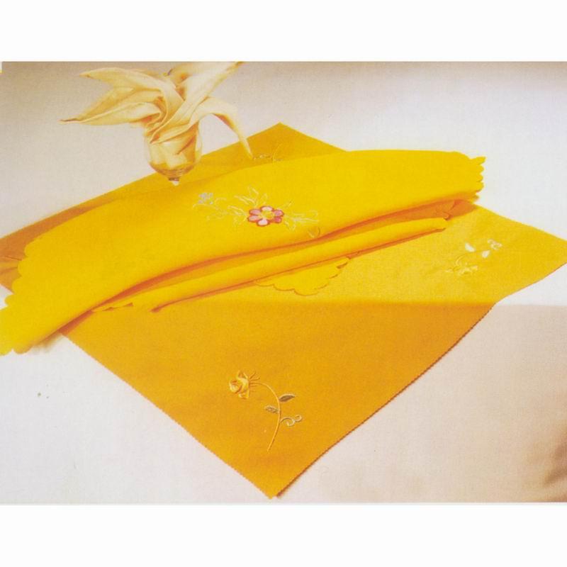 供應(yīng)北京通州布藝加工椅裙臺(tái)布椅套廠家