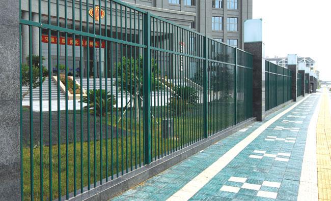 包頭鐵藝圍欄——鄂爾多斯鐵藝塑鋼圍欄——包頭圍欄網(wǎng)——達旗圍欄