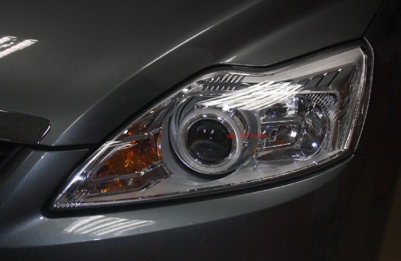 供應(yīng)南寧?？怂垢腝5雙光透鏡+LED行車(chē)燈+藍(lán)色天使眼