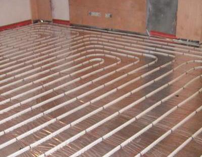 供應(yīng)云南地暖PE-RT地暖管