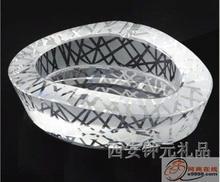 供應(yīng)各類水晶獎(jiǎng)杯，煙灰缸，水晶制品