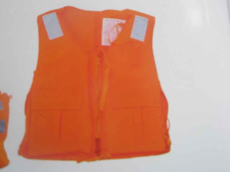 供應(yīng)DBF型水密保溫救生服保溫救生服水密保溫救生服