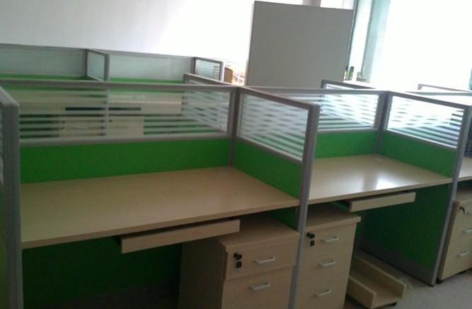 供應(yīng)青島辦公家具生產(chǎn)青島辦公屏風(fēng)生產(chǎn)