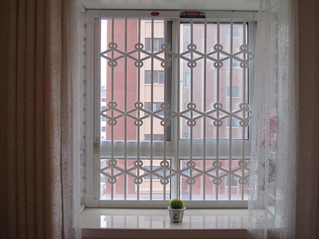 供應(yīng)徐州新型折疊推拉防盜窗