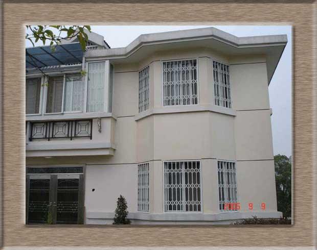 供應(yīng)鋁合金折疊防盜窗批發(fā)