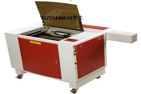 供應(yīng)深圳數(shù)控雕刻機供應(yīng)