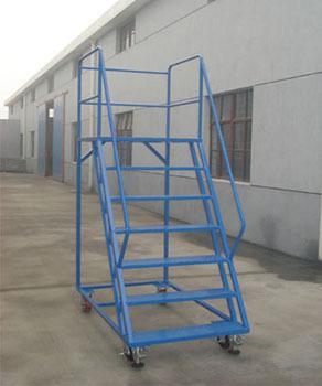 供應(yīng)北京登高車登高車生產(chǎn)廠家及公司_登高車批發(fā)公司